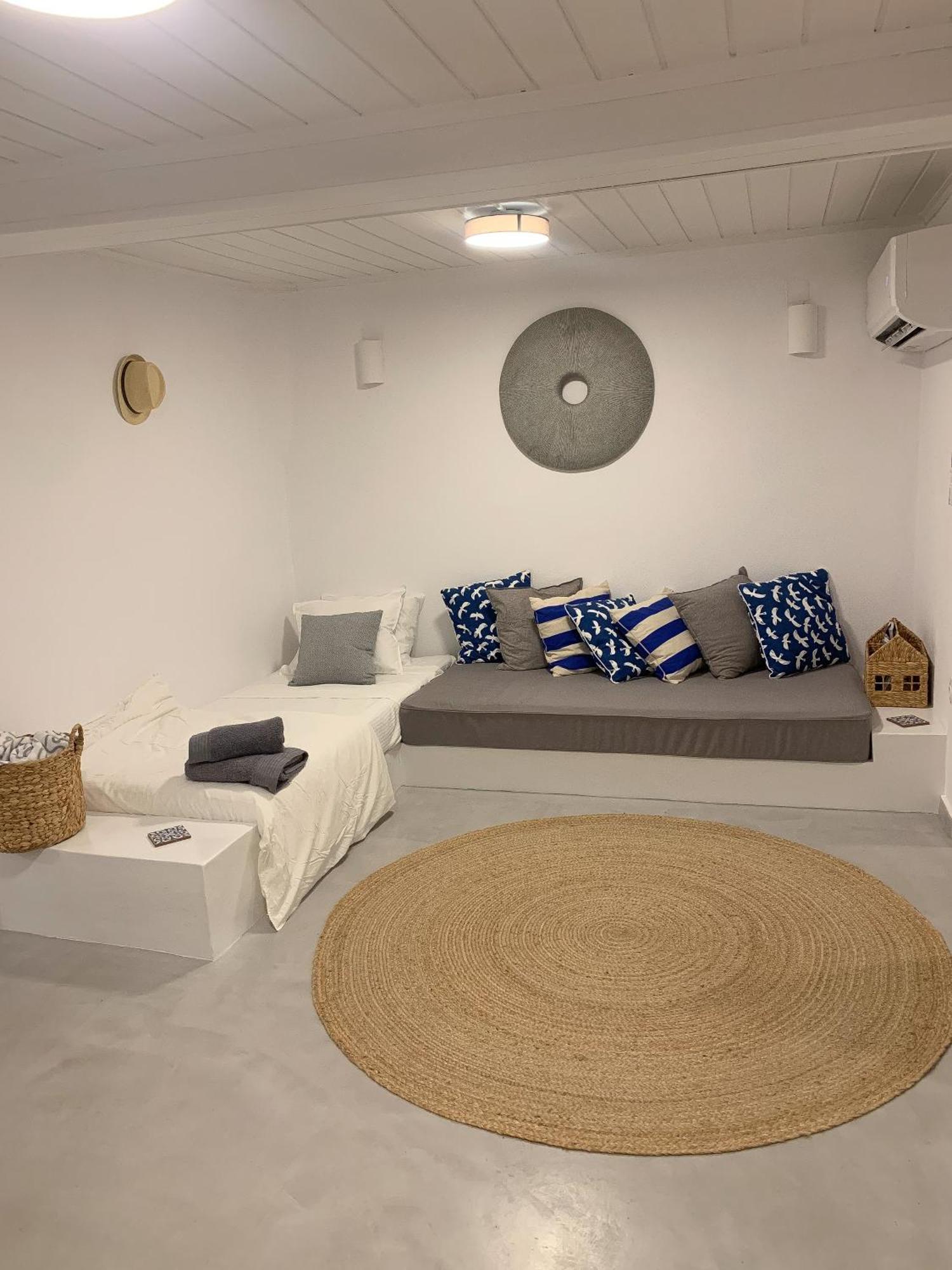 Okeanos Apartment Skiathos Town Exterior photo